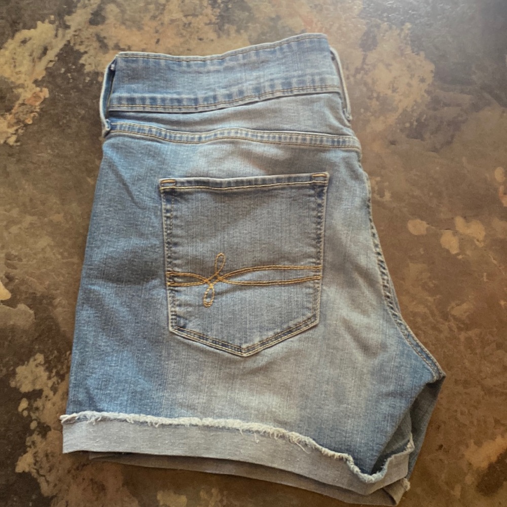 Womens Denizen  shorts